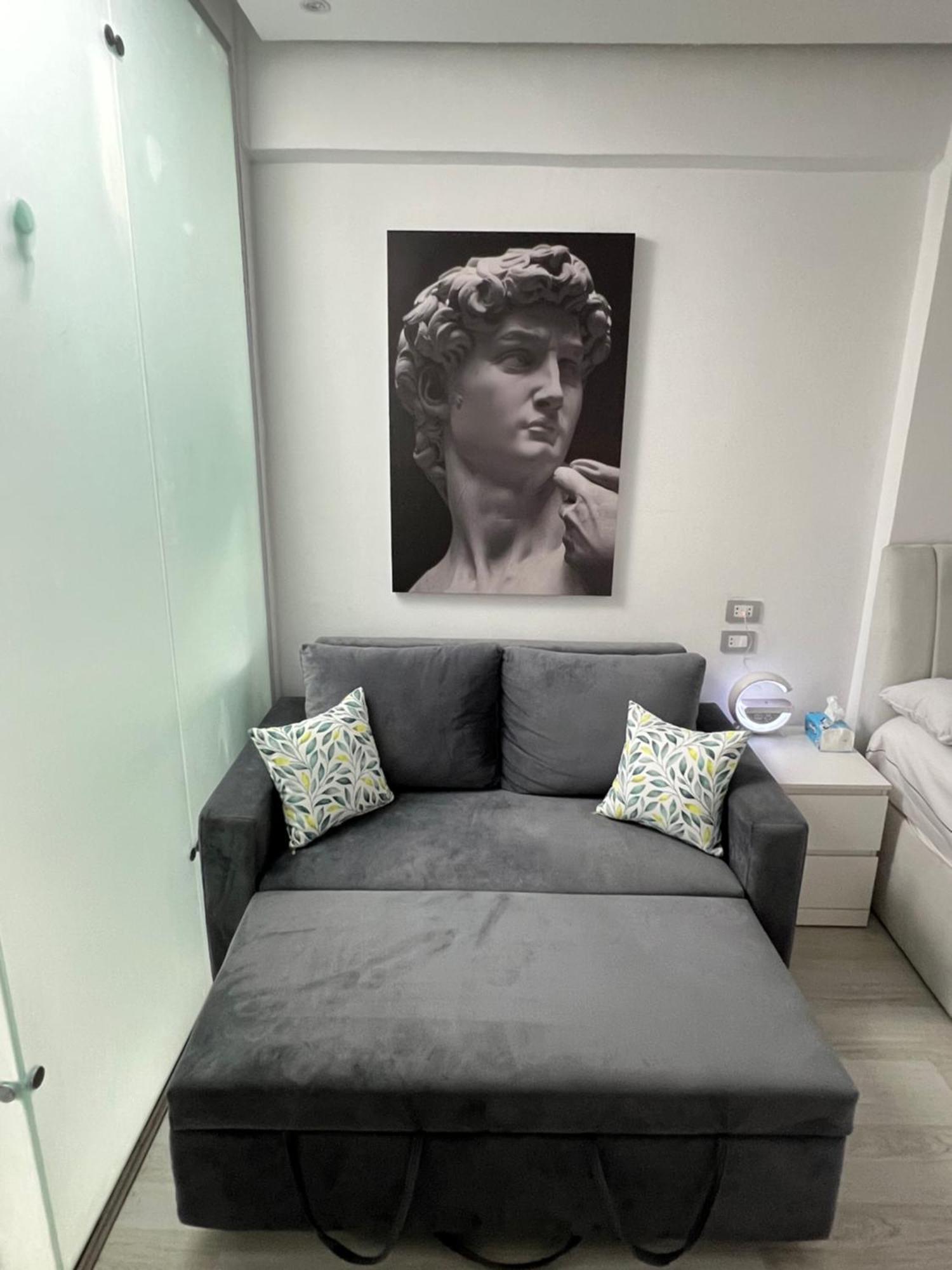 Cozy Modern In The Heart Of Zamalek Apartment